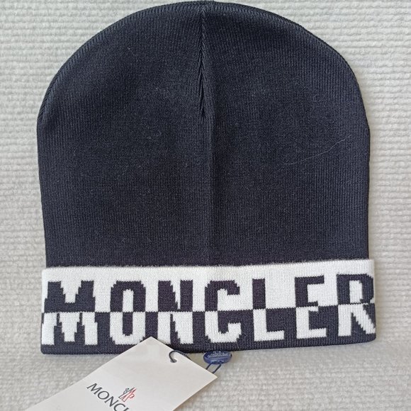 Moncler Other - Moncler hat